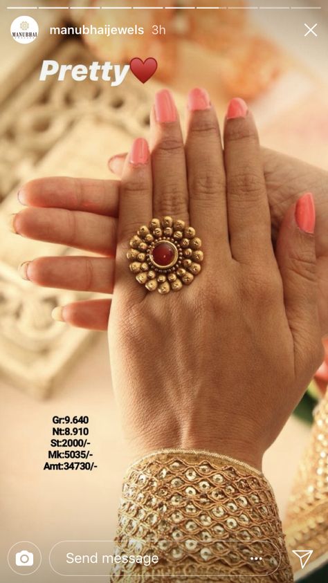 Earings Design Gold Rajputi, Rajputi Earing Design, Antique Gold Rings For Women, Rajputi Chik Set Gold Design, Rajputi Aad Design Gold New, Traditional Yellow Gold Rings For Puja, Big Gold Rings, Ruby Jewelry Ring, Gold Rings For Women