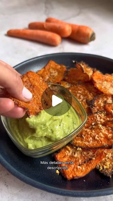 Mediterranean Diet Plan 📗 on Instagram: "CARROT CHIPS WITH CILANTRO MAYONNAISE, one of the easiest, richest and healthiest appetizers you will try.

🙋‍♀️If you are a fan of easy, delicious and fun recipes, you have to try making these carrot chips, so SAVE, SHARE or TAG that person who you know could drive them crazy.

🌿Ingredients for a snack for 4 people:

🌱4 Carrots
🌱Salt to taste
🌱Extra virgin olive oil to taste
🌱1/2 cup grated Parmesan cheese

🥣Preparation:

🥕 Peel and cut the carrots into pieces of about 5 centimeters.

⏰ We bring it to a boil for 20 minutes.

🥕We cut each piece of carrot in half.

🥕We put them in a fountain with baking paper, we put a piece of baking paper on top and flatten them with a glass, the paper is so that it doesn't stick to the glass.

🥕We add Carrot Chips, Mediterranean Diet Plan, Mediterranean Salad, Fun Recipes, Healthy Appetizers, Baking Paper, 4 People, Grated Parmesan Cheese, Low Carb Keto