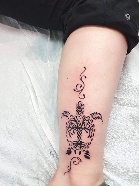 Sea Turtle Tree Of Life Tattoo, Shoulder Turtle Tattoo, Turtle Tree Of Life Tattoo, Calve Tattoos For Women, Turtle Foot Tattoo, Polynesian Turtle Tattoo, Sea Turtle Tattoos, Turtle Tattoo Ideas, Hanna Tattoo