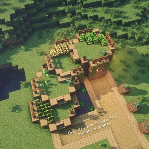 Eco house! 🌱 Fantastic idea for Minecraft. Natural looking and layered. Minecraft Farmen, Chalet Minecraft, Minecraft Cool, Construction Minecraft, Minecraft Welten, Minecraft Garden, Minecraft Decoration, Minecraft Houses Blueprints, Minecraft World