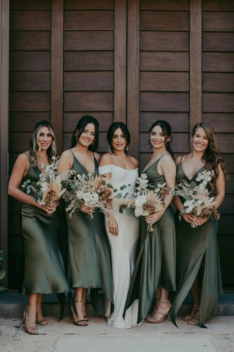 Green Satin Bridesmaid Dresses, Ivory Tribe, Olive Green Weddings, Custom Bridesmaid Dress, Sage Wedding, Maid Of Honour Dresses, Sage Green Wedding, Green Dresses, Green Bridesmaid