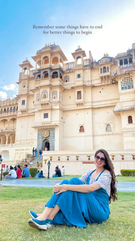 Udaipur Photoshoot, Udaipur Quotes, Udaipur Trip, Udaipur Photography, Rajasthan Photography, City Palace Udaipur, Mathura Vrindavan, Insta Theme, Snap Streaks