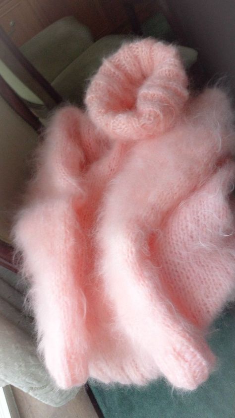 Love it Pink Crochet Sweater, Cozy Mohair Knit Sweater, Pink Mohair Sweater, Colorful Mohair Sweater, Pink Fuzzy Mohair Dress, Cozy Pink Mohair Sweater, Fluffy Knit, Fuzzy Mohair Sweater, Pull Mohair