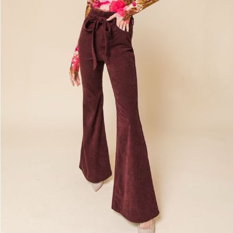 New- High waisted corduroy pant! Burgundy in color; available in small & large Motocross Pants, Khaki Pants Women, Wrangler Pants, Dress Pant Suit, Corduroy Pant, Cropped Flare Pants, Olive Green Pants, Sequin Pants, Green Trousers