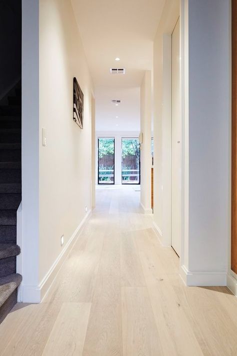 Continuous Flooring Throughout House, Light Beige Flooring, Washed Oak Flooring, Light Timber Flooring, Light Oak Flooring, White Wash Oak Floor, Scandinavian Flooring, Wide Plank White Oak Floors, Light Flooring Living Room