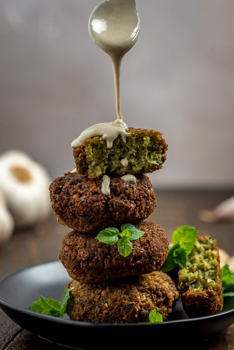 Recipes For Lunch Easy, Mezze Board, Egg Recipes For Lunch, Egg Recipes Indian, Homemade Falafel, Egg Recipes For Dinner, Lunch Easy, Easy Egg Recipes, Baked Falafel