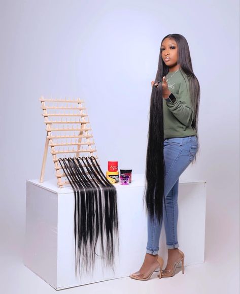 Business Photoshoot Ideas Black Women Hair, Braiding Studio Decor, Braided Hair Photoshoot Ideas, Business Hair Photoshoot, Graduation Photoshoot Hairstyles, Hair Business Photoshoot Ideas Braids, Hair Shoot Ideas Photoshoot Braids, Braided Photoshoot, Hair Braider Photoshoot