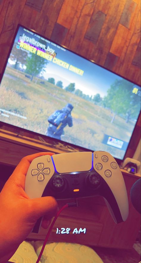 Ps5 Snapchat Story, Couple Snapchat Pictures No Face, Laptop Streaks Snapchat, Ps5 Snapchat, Pubg Snap, Ps5 Snap, Ps5 Photos, Gaming Snapchat, Gaming Snap