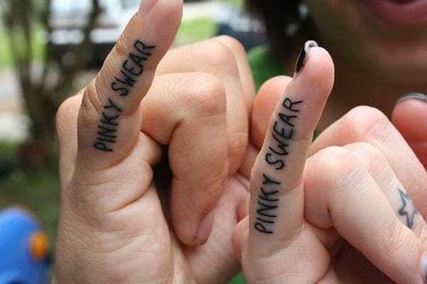 Wedding Tattoo Ideas | Pictures of Marriage & Engagement Tattoos Pinky Swear Tattoo, Engagement Tattoos, Simple Couples Tattoos, Finger Tattoos For Couples, Couple Tattoos Love, Cute Finger Tattoos, Tattoos Infinity, Finger Tattoo For Women, Tattoo Wedding Rings