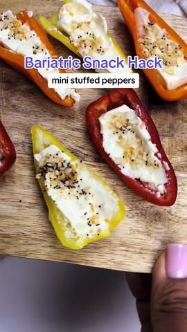 Onion Cheddar Chips are a quick and easy low carb keto-friendly snack!... | keto onion rings | TikTok Mini Stuffed Peppers, High Protein Snack Recipes, Cheddar Chips, Bariatric Recipes Sleeve, Vsg Recipes, Easy High Protein Meals, Mini Peppers, Eating Schedule, Bariatric Friendly Recipes