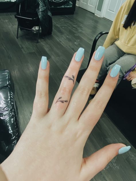 finger tattoo Ring Finger Tattoo For Women Initials, Leaf Finger Tattoo, Ring Finger Tattoo For Women, Ring Finger Tattoo, Finger Tattoo For Women, Ring Finger Tattoos, Finger Tattoo, Finger Tattoos, Ring Finger