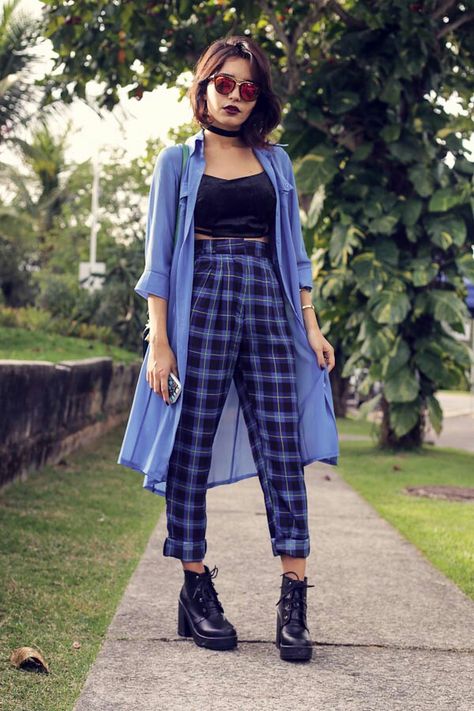 Cool blue outfit Edgy Work Outfits, Halloween Costumes Women Creative, Alt Outfits, Ropa Diy, Alt Fashion, The Fashion Industry, Alternative Outfits, Plaid Pants, Edgy Outfits