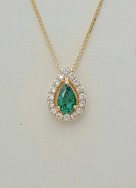 Slytherin Wedding, Pear Shaped Pendant, Pendant Diamond, Packing Jewelry, Natural Gemstone Jewelry, Halo Pendant, Emerald Pendant, Emerald Necklace, Sapphire Bracelet