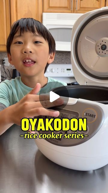 Easy Peasy Recipes Simple, Rice Cooker Hacks, Chicken Rice In Rice Cooker, Simple Rice Cooker Recipes, Tiger Rice Cooker Recipes, How To Use A Rice Cooker, Oyakodon Rice Cooker, Rice Cooker Breakfast, Rice Cooker Soup Recipes