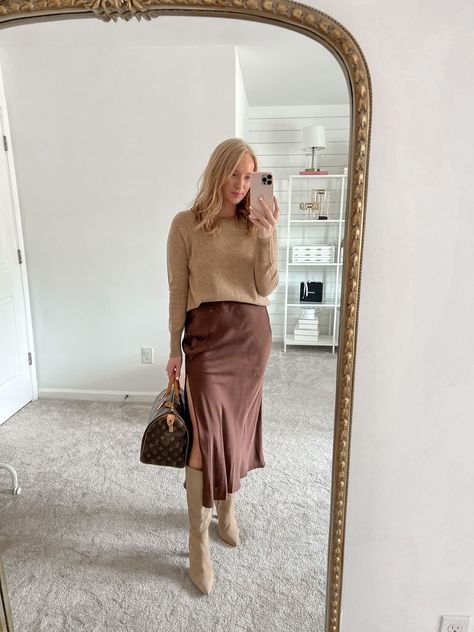 Midi Skirt Outfits, Atlanta Style, Atlanta Fashion, Slim Straight Pants, Midi Skirt Outfit, Silk Midi Skirt, Timeless Outfits, Cozy Winter Outfits, Corset Style Tops