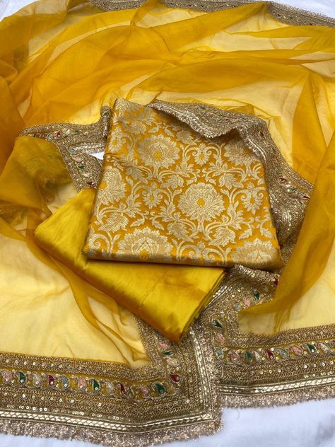 Brocade Shirt, Sekhon Boutique, Fancy Dresses Long, Suits Design, Embroidered Gifts, Embroidered Dupatta, Embroidery Suits Design, Dupatta Set, Wedding Aesthetic