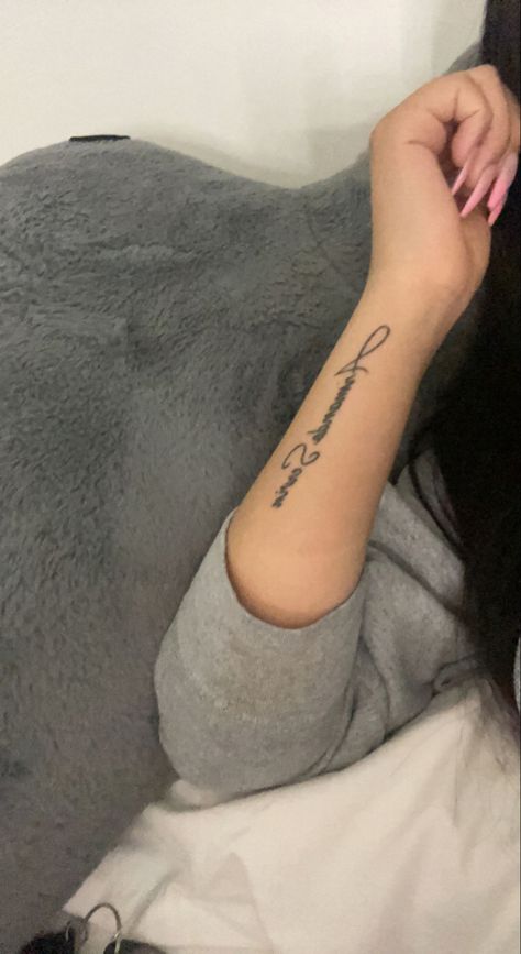 Arm Writing Tattoo, Tattoo Cursive, Small Name Tattoo, Forearm Name Tattoos, Arm Tattoos For Women Forearm, Name Tattoos On Arm, Side Arm Tattoos, Cursive Tattoo, Handwriting Tattoos