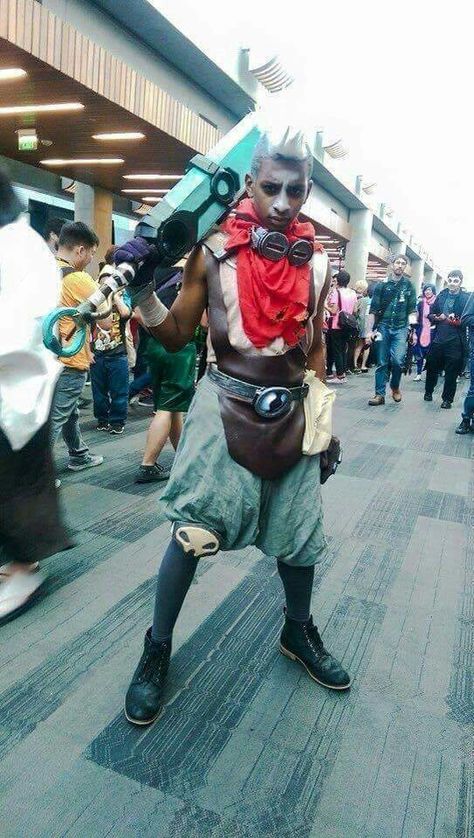 Ekko League Of Legends Cosplay Ekko Cosplay, Ekko League Of Legends, League Of Legends Cosplay, Cosplay League Of Legends, League Of Legends Game, Comic Con Cosplay, Epic Cosplay, Normal Guys, Male Cosplay