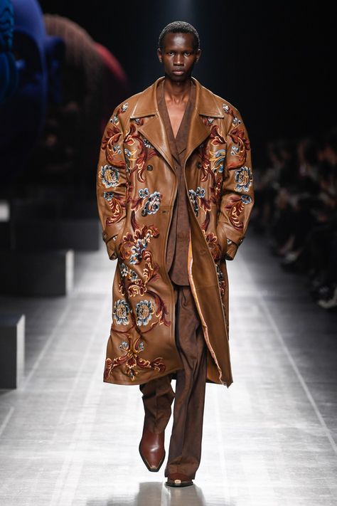 Boho Fashion Men, Etro Runway, Etnic Style, Ralph Lauren Patchwork, Boho Men, Winter Boho, Show Collection, Big Guy, Fall 24