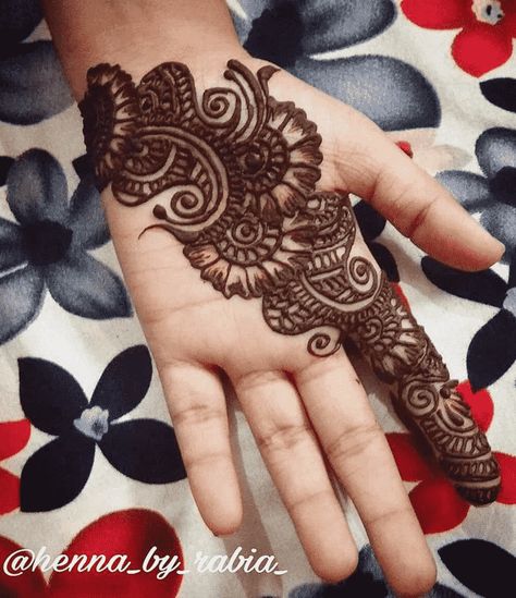 Front Hand Mehndi Design Images (Front Hand Henna Design Ideas) Easy Front Hand Mehndi Designs Simple, Front Hand Mehndi Design For Kids, Simple And Easy Mehndi Designs For Kids, Easy Mehendi Designs For Kids, Arabic Henna Designs Front Hand, Mehendi Design For Kids, Mehendi Designs For Kids, Easy Mehendi Designs, Mehndi Design Front Hand