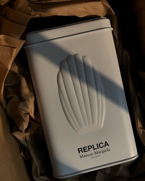 REPLICA Afternoon Delight Eau de Toilette: The newest Replica fragrance just in time for fall, available exclusively at @sephora 🤍 Has such a warm, sweet, and cozy feel with notes of vanilla, madeleine accord, and sandalwood. This will be my new every day fragrance. Shop this product with the link below #giftedbymargielafragrances #REPLICAAfternoonDelight #maisonmargielafragrances @maisonmargielafragrances https://www.sephora.com/product/maison-margiela-replica-afternoon-delight-eau-de-toil... Replica Fragrance, Margiela Replica, Afternoon Delight, Just In Time, In Time, Sephora, Vanilla, Every Day, Fragrance