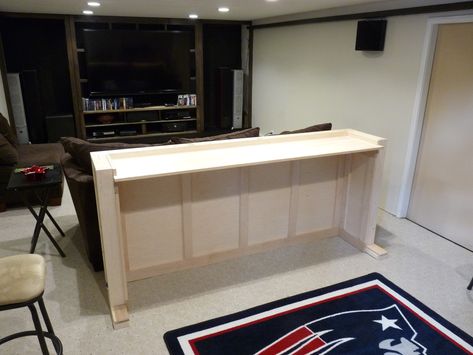 Behind the couch bar with back edge Bar Table Behind Couch, Bar Behind Couch, Outdoor Patio Bar Sets, Theatre Ideas, Table Behind Couch, Sofa Bar, Theater Rooms, Theater Seats, Build A Table