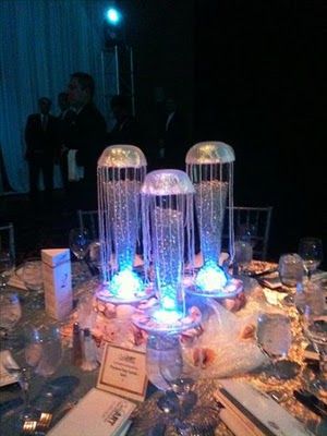 jellyfish centerpiece Jellyfish Centerpiece Wedding, Jellyfish Centerpiece, Underwater Centerpieces, Under The Sea Centerpieces, Sea Wedding Theme, Jellyfish Wedding, Underwater Wedding, Under The Sea Decorations, Aquarium Wedding