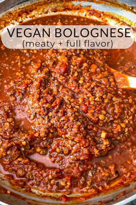 This lentil mushroom bolognese recipe is an easy make ahead weeknight meal. Packed with Italian flavors, it's hearty and satisfying. The whole family loves it! #vegan #gf | simplyceecee.co Vegan Lentil Bolognese Recipes, Vegetarian Pasta Bolognese, Vegetarian Lentil Recipes Healthy, Mushroom And Lentil Recipes, Lentil Mushroom Bolognese, Vegan Mushroom Bolognese, Vegan Bolognese Lentils, Lentils Bolognese, Lentils Mushrooms