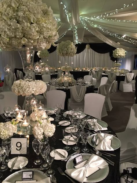 Black Theme Sweet 16 Party Ideas, Black Attire Wedding Decor, Monochrome Wedding Party, Black And White Theme Quinceanera, Black Quince Venue Ideas, Black Quinceanera Theme Ideas, Black And White Themed Sweet 16, Black And Silver Wedding Reception, Black Silver Quinceanera Theme