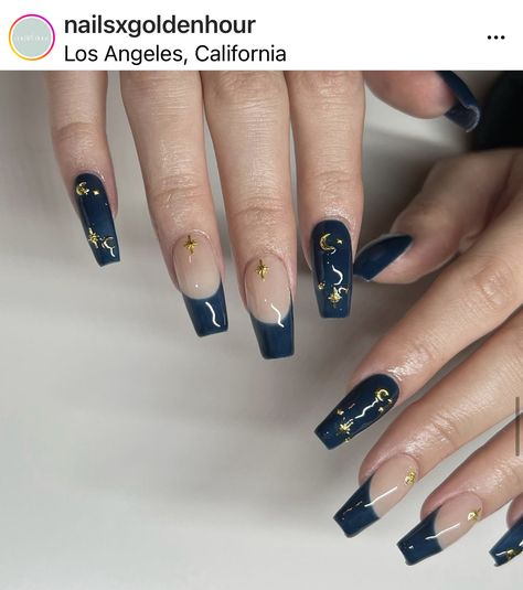 Blue Gold Nails, Navy Blue Nails, Hello Nails, Vintage Nails, Blue Acrylic Nails, Ombre Acrylic Nails, Cute Acrylic Nail Designs, Fashion Goals, Prom Nails