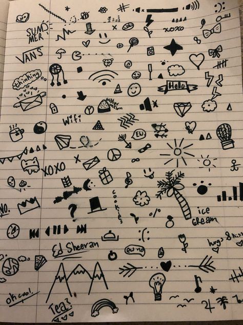 Cute Drawings In Notebook, Simple Doodles On Hand, Notebook Doodles Simple, Filler Doodles Easy, Notebook Doodles Aesthetic Simple, Cute Stuff To Draw On Your Hand, Lil Doodle Ideas, Doodles In Books Aesthetic, Small Things To Doodle