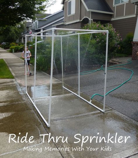 Pvc Pipe Sprinkler, Kid Car Wash, Backyard Water Parks, Diy Carport, Kids Sprinkler, Outdoor Fun For Kids, Pvc Pipe Projects, Water Playground, Summer Fun For Kids