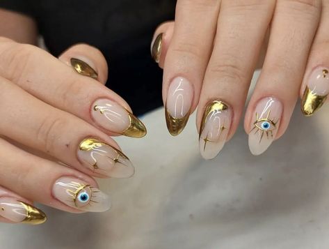 Silver Gold Nails Acrylic, Evil Eye Chrome Nails, Evil Eye Gold Nails, Gold Sun Nails, Belle Inspired Nails, Silver Gold Nails, Silver And Gold Nails, Gold And Silver Nails, Golden Nails Designs