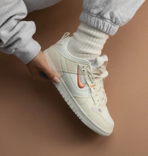 Disrupt 2 Pale Ivory, Nike Dunk Low Disrupt 2, Ivory Outfit, Nike Dunk Low Disrupt, Trendy Shoes Sneakers, Sneaker Lovers, Shoes Sneakers Nike, Hype Shoes, Shoe Inspiration