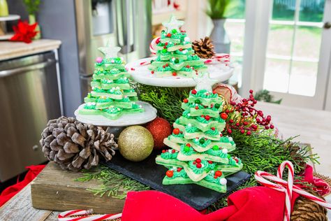 Hallmark Recipes, Gingerbread Trees, Emily Hutchinson, Christmas Entertainment, Christmas Cupcakes Decoration, Star Shaped Cookies, Best Christmas Cookie Recipe, Yummy Sugar Cookies, Yummy Deserts