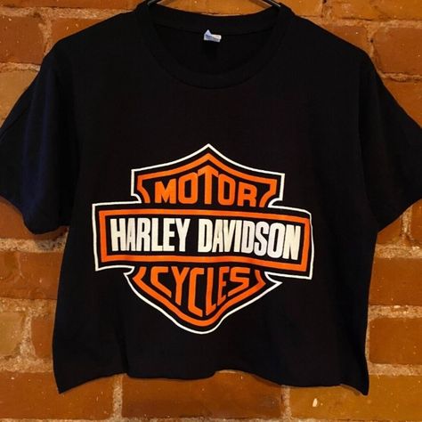 Brand New Shirt, Men's Sizes And True To Size But Looks Great On Women As Well, Black Solid Color, Shipping From California. Measurements Approx S= 17x17 M= 18x20 L= 21x21 Xl= 23x23 Harley Davidson T Shirts, Motor Harley Davidson Cycles, Crop Top Shirts, Star Shirt, Cropped Top, Shirt Color, Piece Of Clothing, Harley Davidson, Printed Shirts