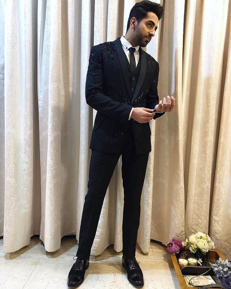 Latest Outfit Inspiration From Ayushmann Khurrana For 2020 Grooms | ShaadiSaga Best Wedding Suits For Men, Engagement Dress For Groom, Reception Suits, Designer Tuxedo, Indian Wedding Clothes For Men, Best Wedding Suits, Groom Dress Men, Wedding Dresses Men Indian, Ayushmann Khurrana