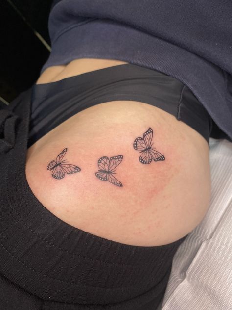 🦋🦋🦋 . . Artist Credit - @bryonyrhiain__ . . #butterflytattoo #tattoos #butterflies #butterflytat #tattooed #girlytattoos #girlswithtattoos #bumtattoo #hiptattoo #sidetattoo #girlytattoo #tattoosforgirls #girlswithtats #tattooartist #tattoouk #tattooshop #tattoostudio Small Hip Tattoos Women, Tattoos Butterflies, Butterfly Leg Tattoos, Leg Tattoos Small, Butterfly Thigh Tattoo, Side Hip Tattoos, Upper Thigh Tattoos, Borboleta Tattoo, Side Thigh Tattoos