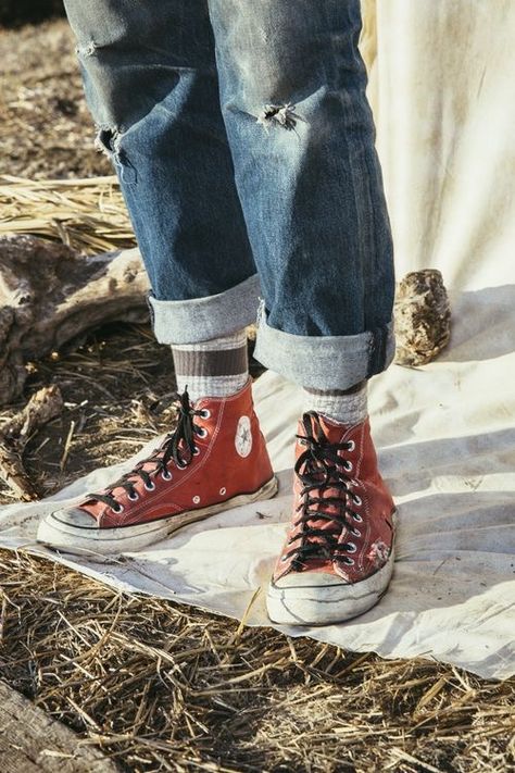 Converse 70s Outfit Men Vintage, Converse 70s Outfit Men, Converse 70s Outfit, 70s Outfit, Converse 70s, Red Converse, Converse Style, Mens Outfit Inspiration, Outfits With Converse