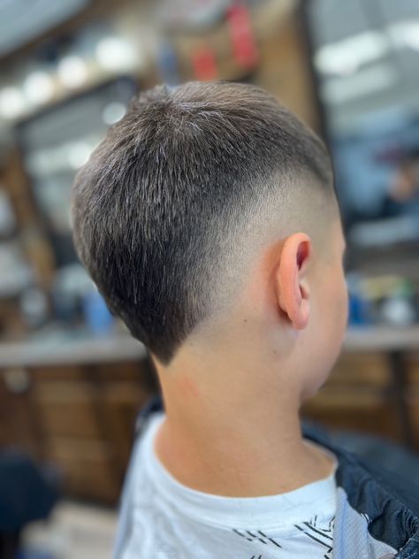 Fohawk Haircut Fade, Kids Fade Haircut, Sam Barber, Kid Boy Haircuts, Boys Haircuts With Designs, Boys Fade Haircut, Boys Haircut Styles, Short Hair For Boys, Baby Haircut