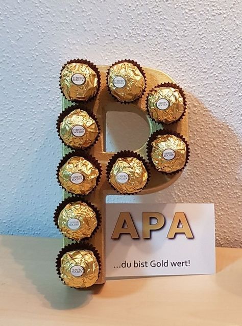 Papa Tag, Gift Inspo, Hoco Proposals Ideas, Diy Presents, Easter Decorations Diy Easy, Ferrero Rocher, Presents For Dad, Candy Land Christmas, Homecoming Proposal Ideas