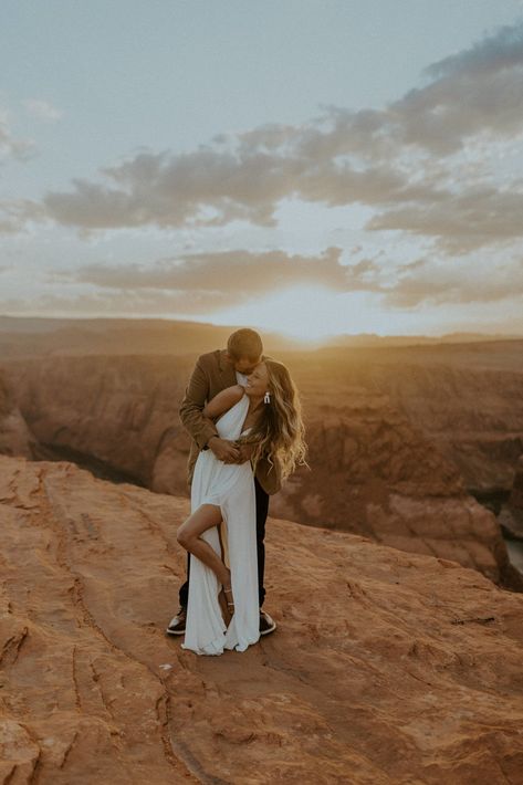 Boho Engagement Photos, Destination Engagement Photos, Engagement Announcement Photos, Couple Engagement Pictures, Mountain Engagement Photos, Engagement Pictures Poses, Destination Engagement, Engagement Photo Poses, Engagement Outfits