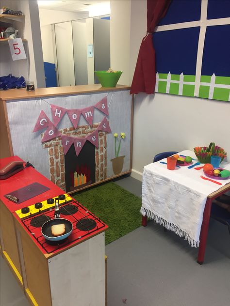 Home Corner Display Ideas Eyfs, Home Corner Set Up Childcare, Fireplace Home Corner Eyfs, Small Home Corner Eyfs, Early Years Book Corner, Role Play Home Corner Eyfs, Home Corner Classroom, Home Corner Preschool, Classroom Home Corner