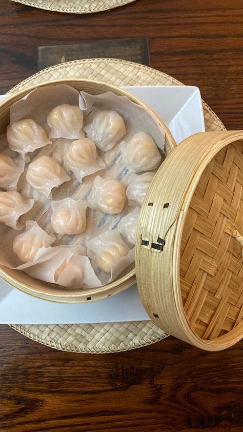 Dim Sum Aesthetic, Dum Sum, Chinese Pastries, Meal Aesthetic, Authentic Chinese Food, Shanghai Food, Chinese Street Food, Idea Aesthetic, Authentic Chinese Recipes