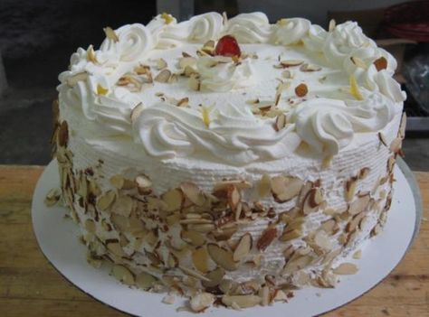 ITALIAN RUM CREAM CAKE  by Freda Italian Rum Cake, Rum Cake Recipe, Italian Wedding Cakes, Rum Cream, Italian Cream Cakes, Italian Cake, Italian Pastry, Rum Cake, Mama Mia