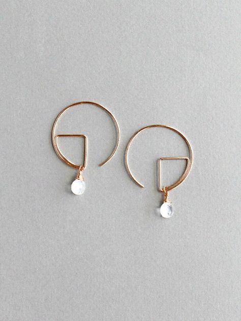 Minimalist Wedding Jewelry, Wedding Jewelry Simple, Dainty Rose, Jacket Earrings, Wire Jewelry Designs, Diy Wire Jewelry, Wire Work Jewelry, Ear Jacket, Earrings Geometric