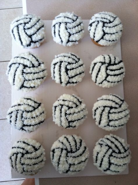 I am totally goin to make these next year if we go to the playoffs! Volleyball Cupcake Cake, Volleyball Dessert Ideas, Volleyball Cupcakes Ideas, Volleyball Desserts, Cake Volleyball, Volleyball Birthday Cakes, Volleyball Cupcakes, Volleyball Chants, Volleyball Snacks