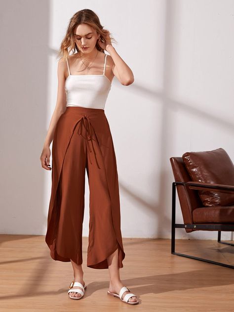 Split Leg Pants Outfit, Split Leg Pants, Tie Pants, Split Pants, College Projects, Leg Pants Outfit, Split Legs, Flowy Pants, Women Pants