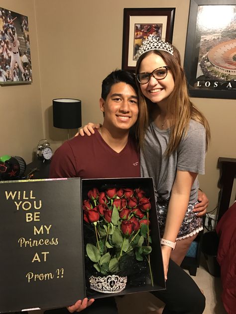 Princess Promposal Ideas, Disney Promposal Ideas, Promposal Signs, Disney Promposal, Proposal Ideas Disney, Shoe Customs, Prom Posals, Cute Promposals, Dance Proposals