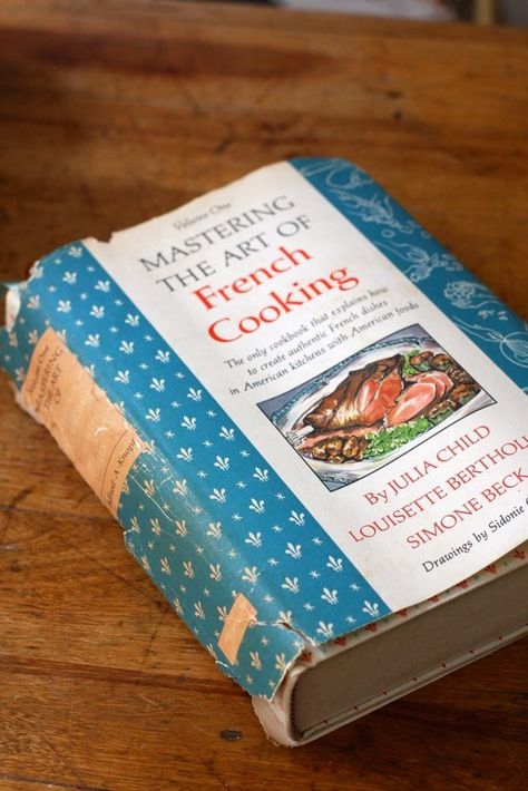 The Best Tip You Probably Missed in Mastering the Art of French Cooking — Hidden Tips from Great Cookbooks Mastering The Art Of French Cooking, French Cooking Techniques, The Art Of French Cooking, Cooking Movies, Cookbook Shelf, Cooking Dried Beans, American Dishes, Cooking For Beginners, French Dishes